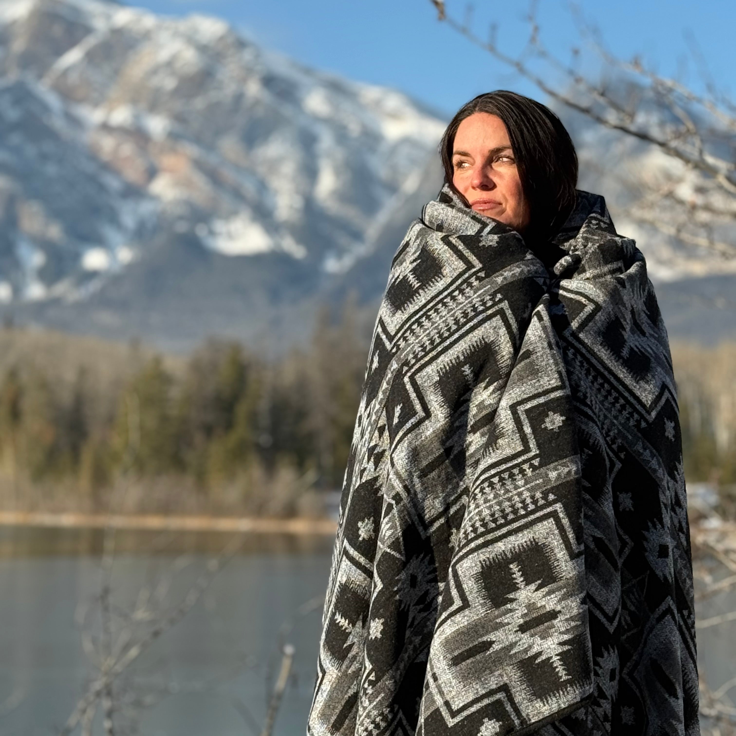 Yoho Arctic Wool Blanket – SABE