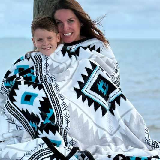 Western White Polar Fleece Blanket